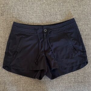 Athleta Women's Navy Cargo Shorts